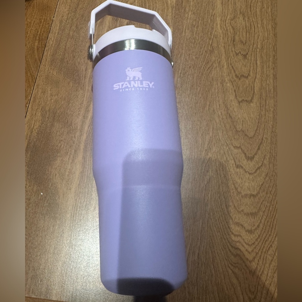 - lavender Stanley 30oz flip lid water bottle